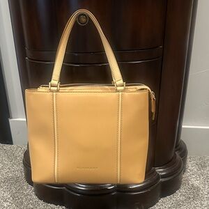 🤎Clearing Closet 🤎Burberry Camel/Tan Structured Leather Top-Handle Tote